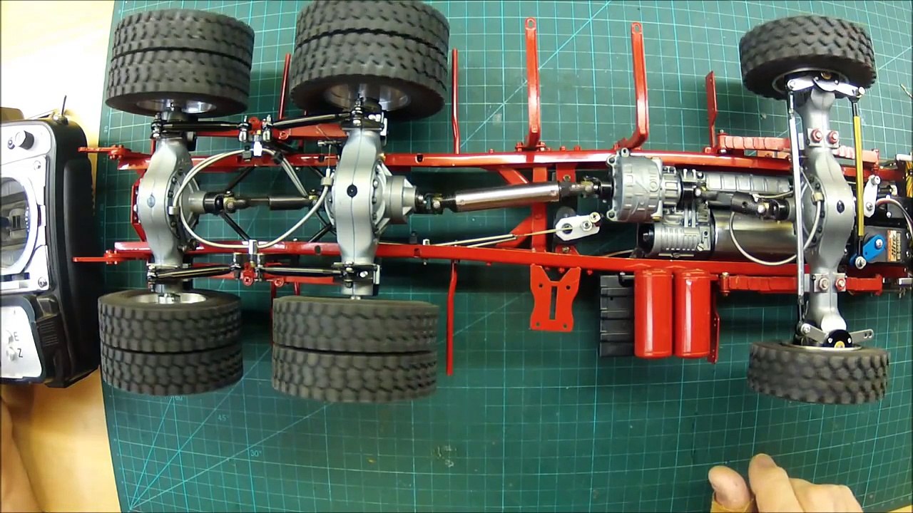 Funktionstest der Sperren, Getriebe und Lenkung am MAN 6x6 von ScaleArt
