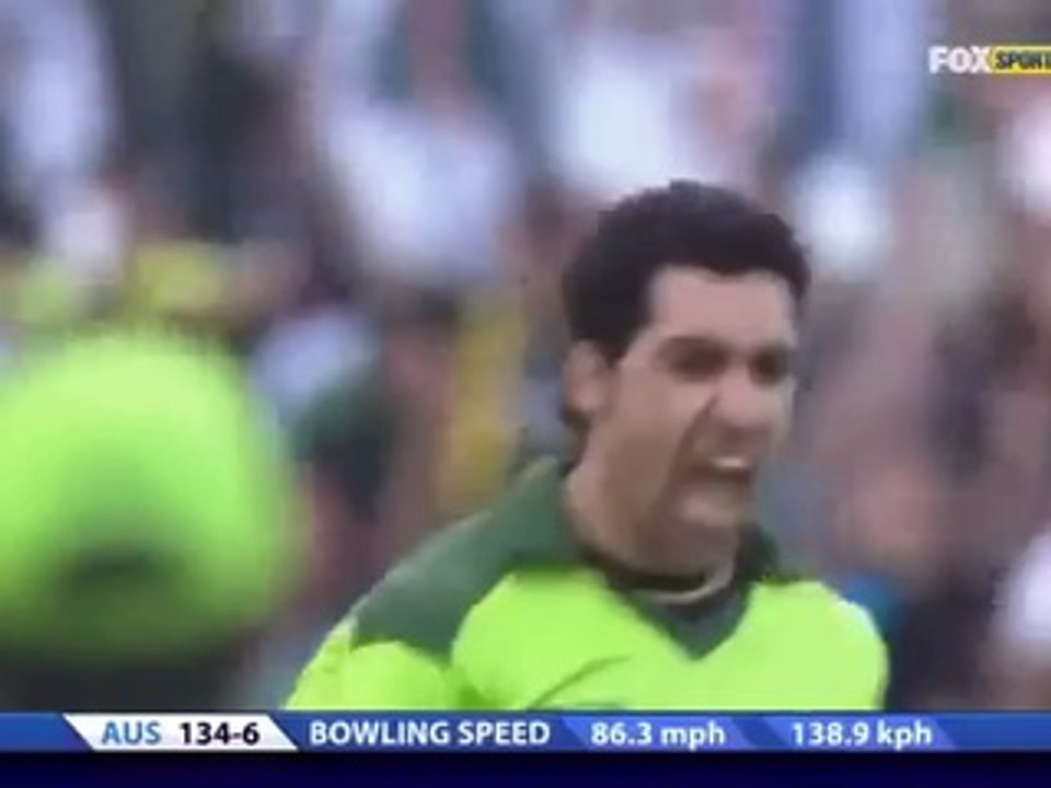 Umer Gul Yorks Michael Hussey