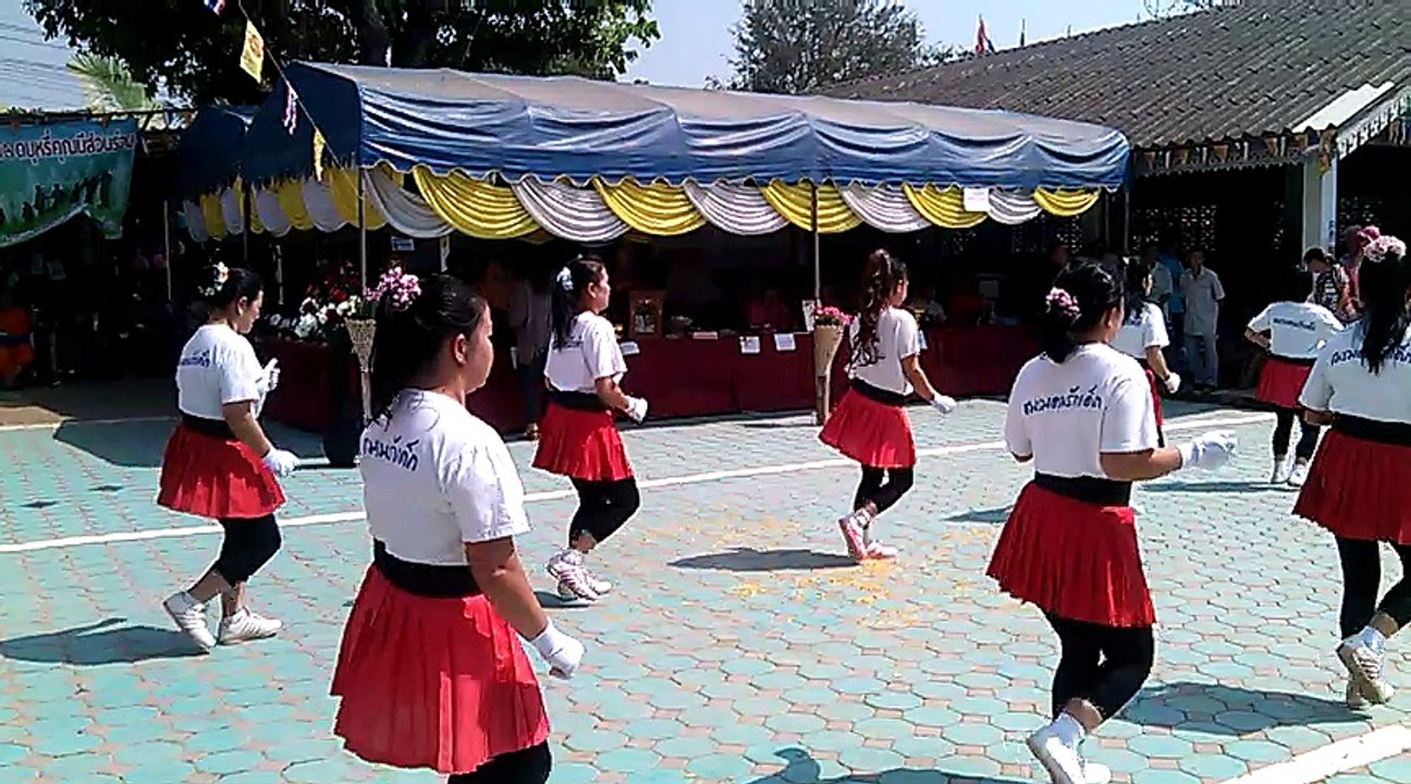 2015-03-08 Wat Phang Eai claudette  57