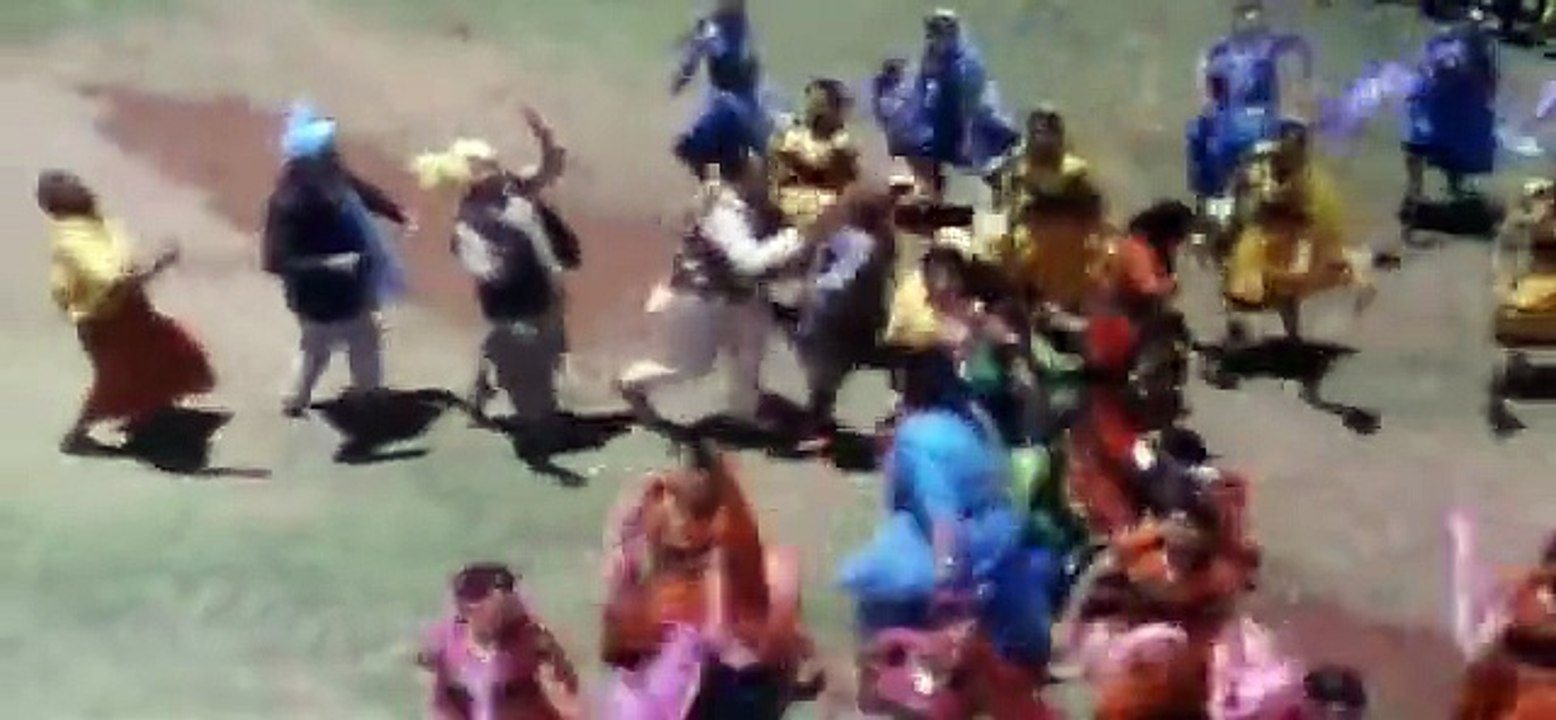 Anguthi Mein Nagina | Eena Ko Mil Gayi Meena - (EENA MEENA DEEKA - 1994)