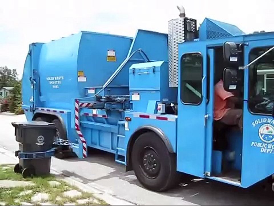 TYPES OF "GARBAGE TRUCK"