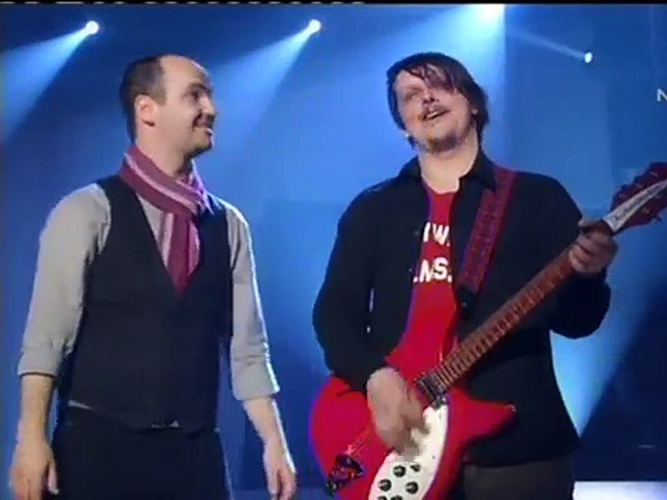 Chinaski's Catchy Track: 'Na Na Na' 🎶