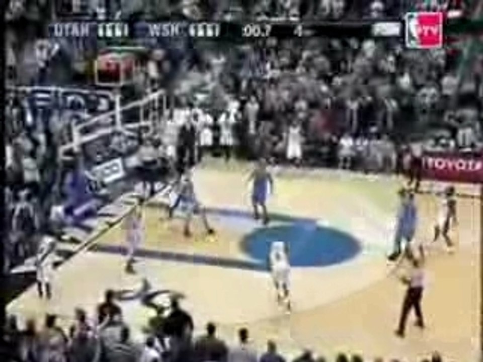 Gilbert Arenas Buzzer Beater  VS Jazz