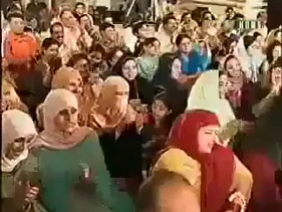 Hilarious Urdu Poetry Collection