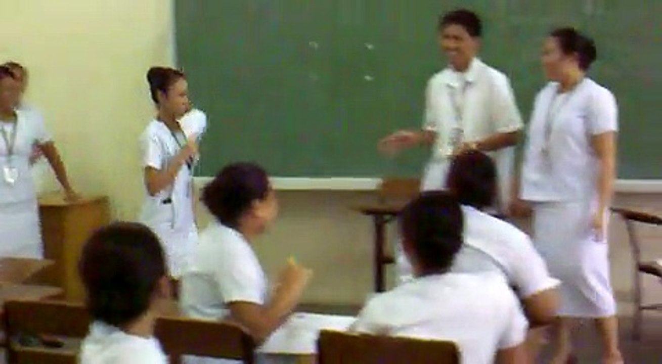 Talkshow in Filipino.