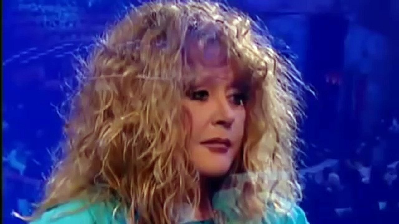 Алла Пугачева 2015 - Война.Премьера песни