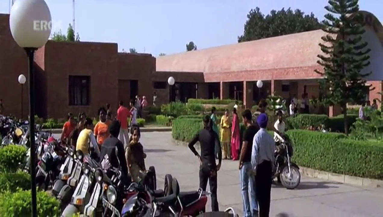 Punjabi teacher preaching love - Lad Gaya Pecha - YouTube