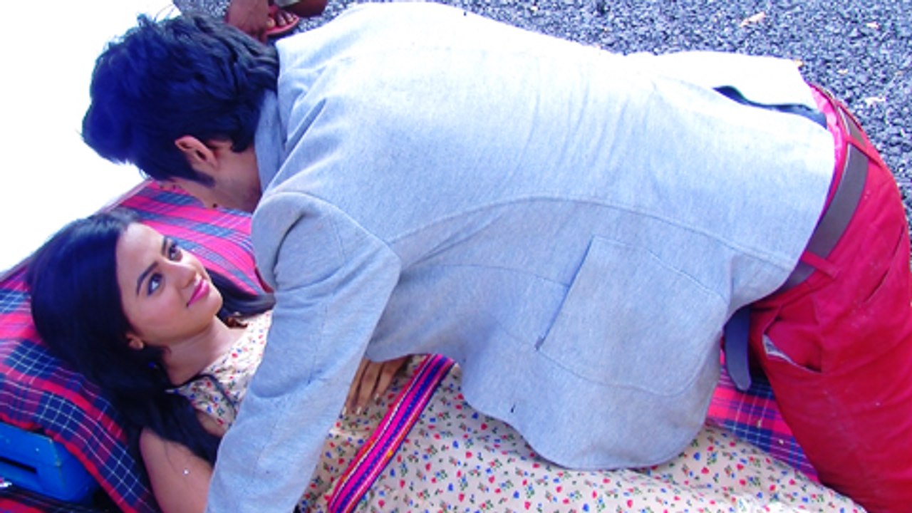 Lakshya Swara Romance In Swaragini | Colors