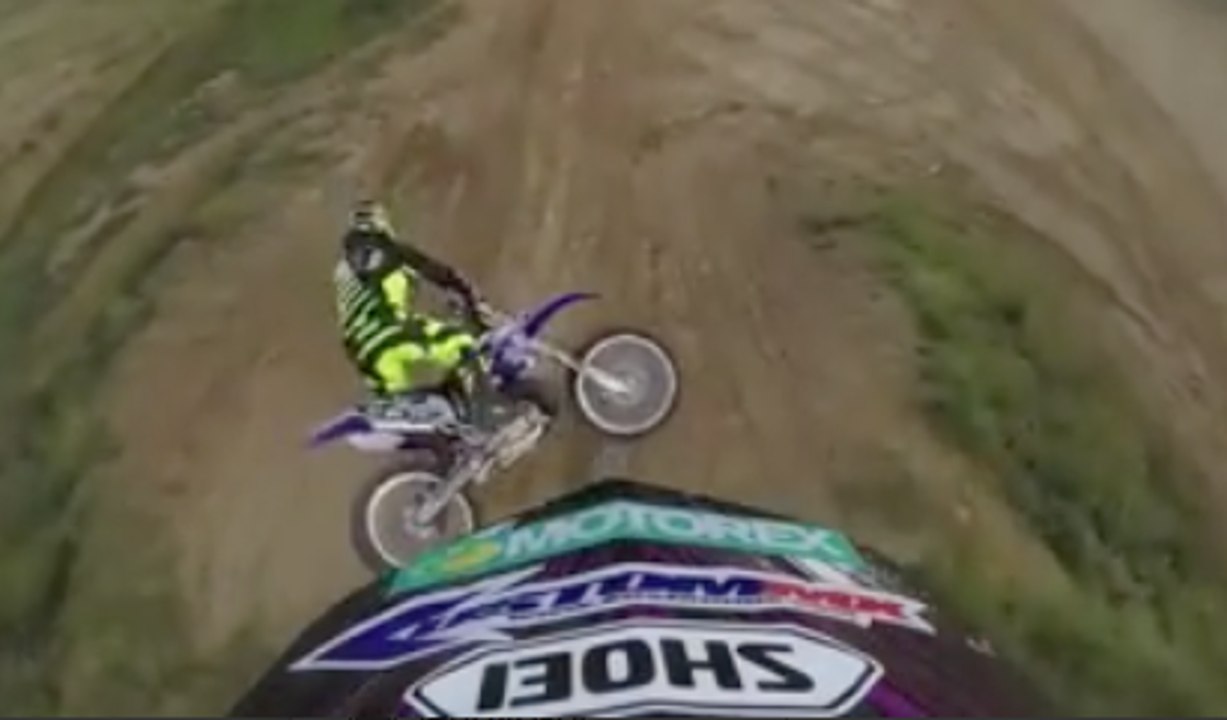 Fmx crash between two friends !!