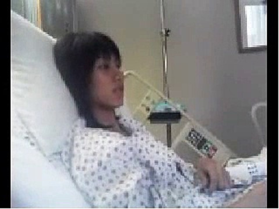 heechul in hospital watch inkigayo 060820