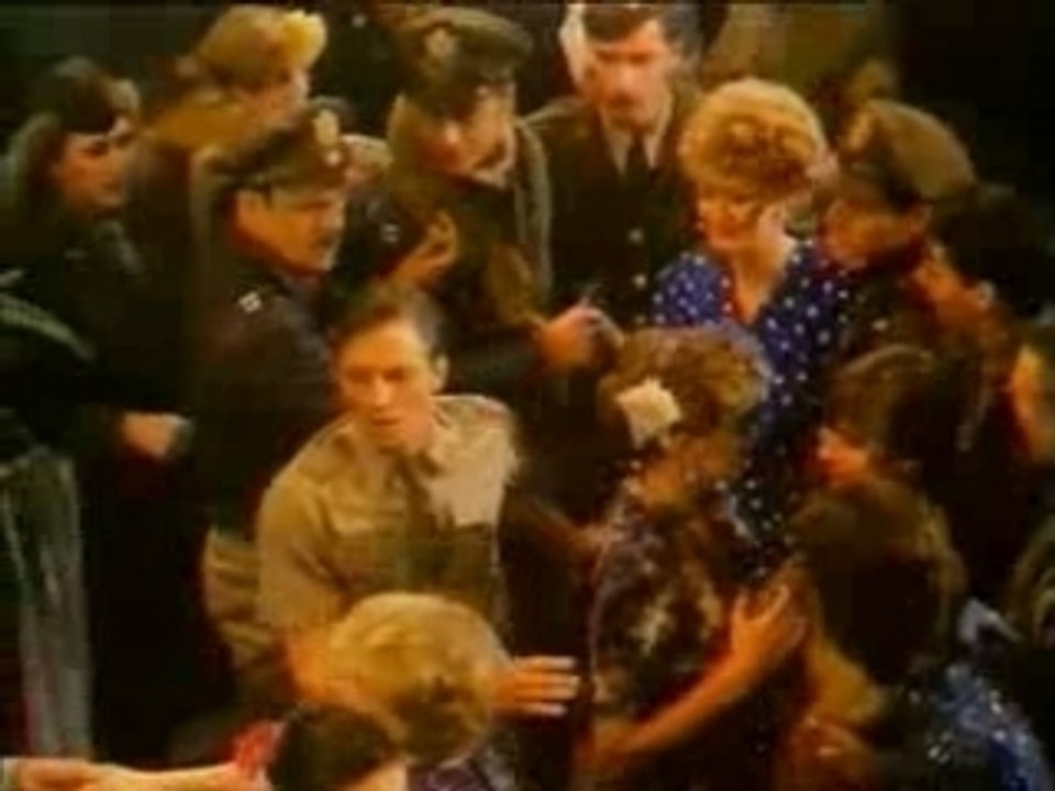 Stars On 45 -The Swing Sisters Medley