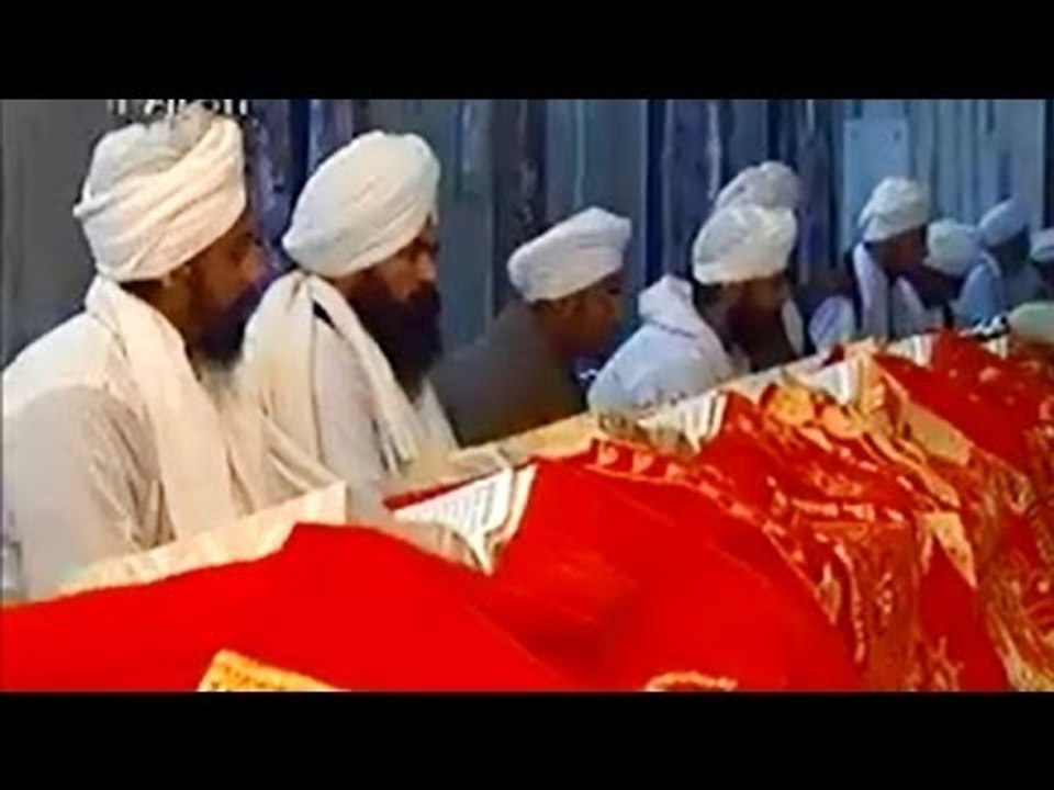 Aath Pehar Salahey Sirjanhar Tu | Shabad Gurbani | Sant Surinder Singh JI