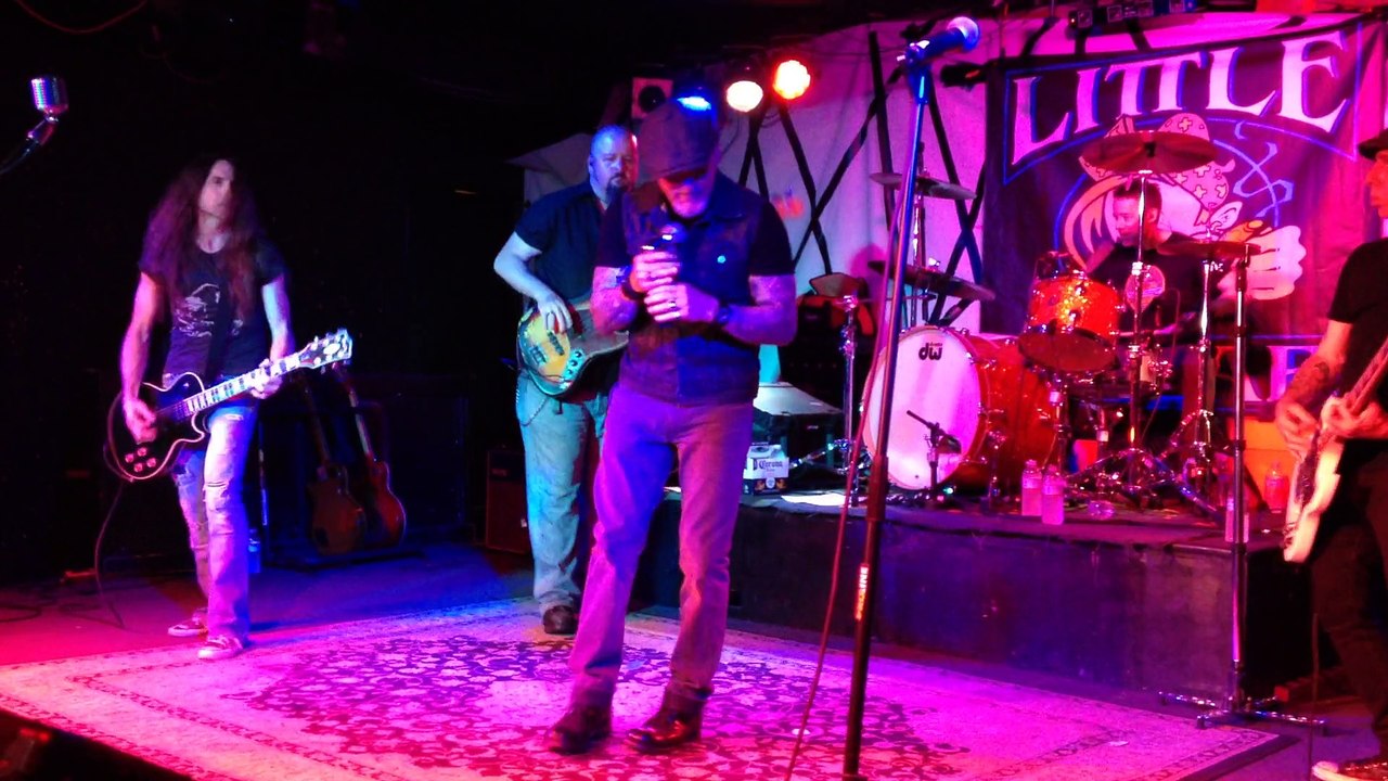 Ron Young & Little Caesar at Paladino's 🎶