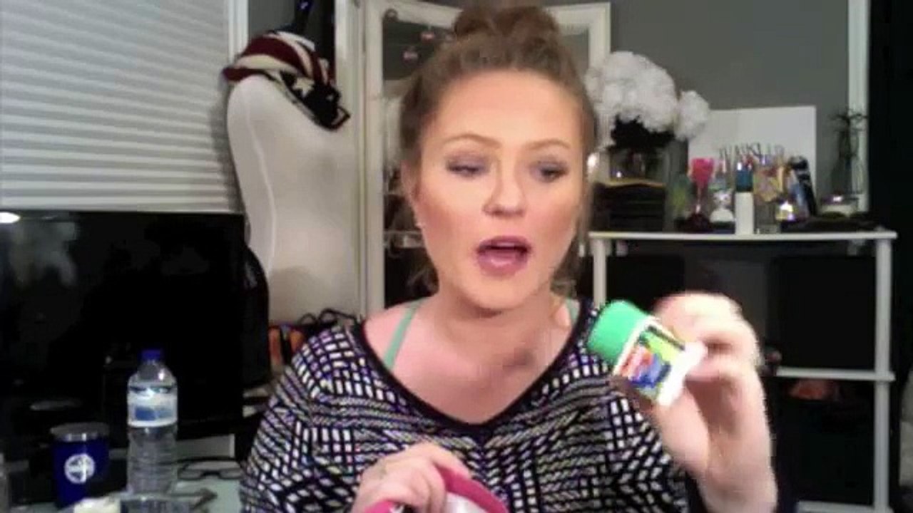 WHAT IS IN MY TRAVEL BAG