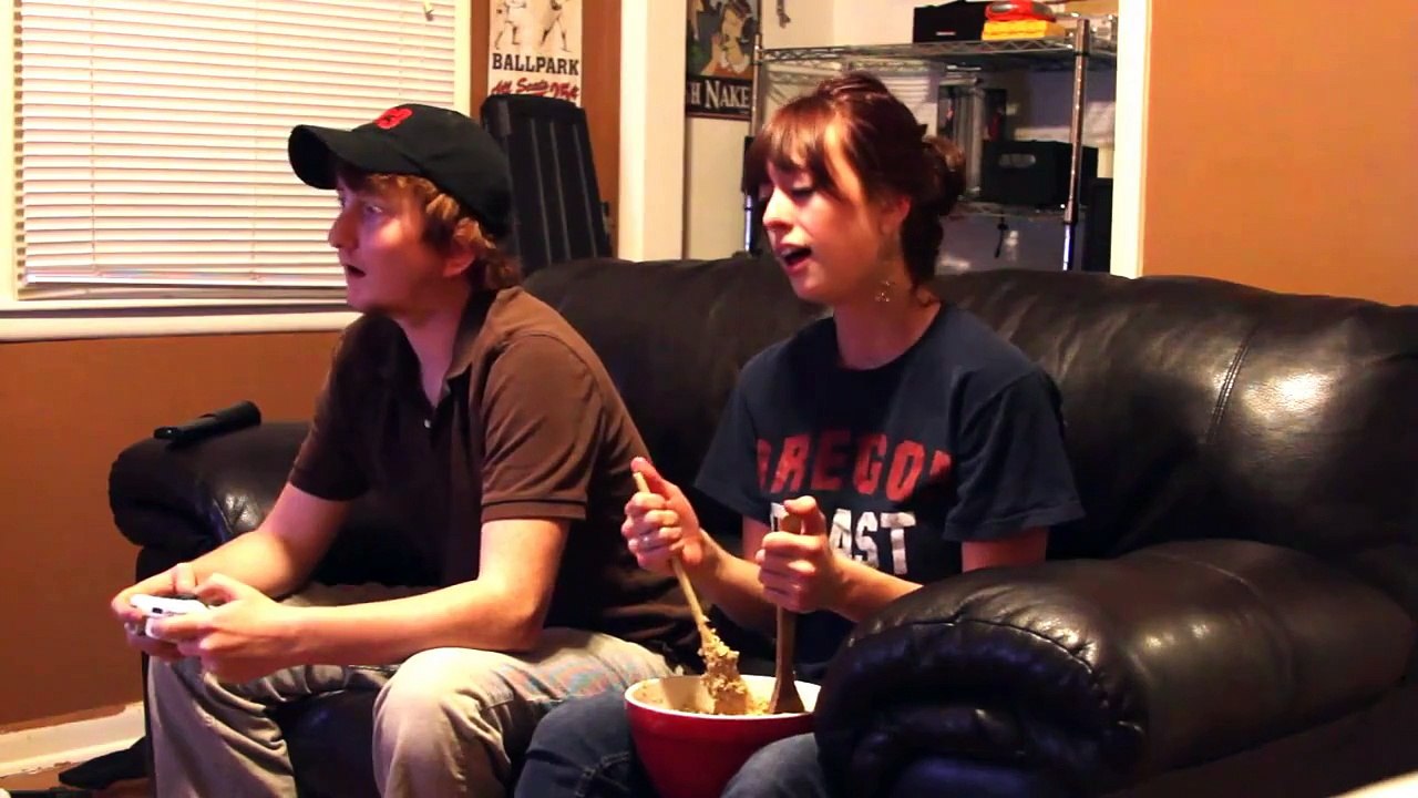 Hidden Camera Kiss 📹