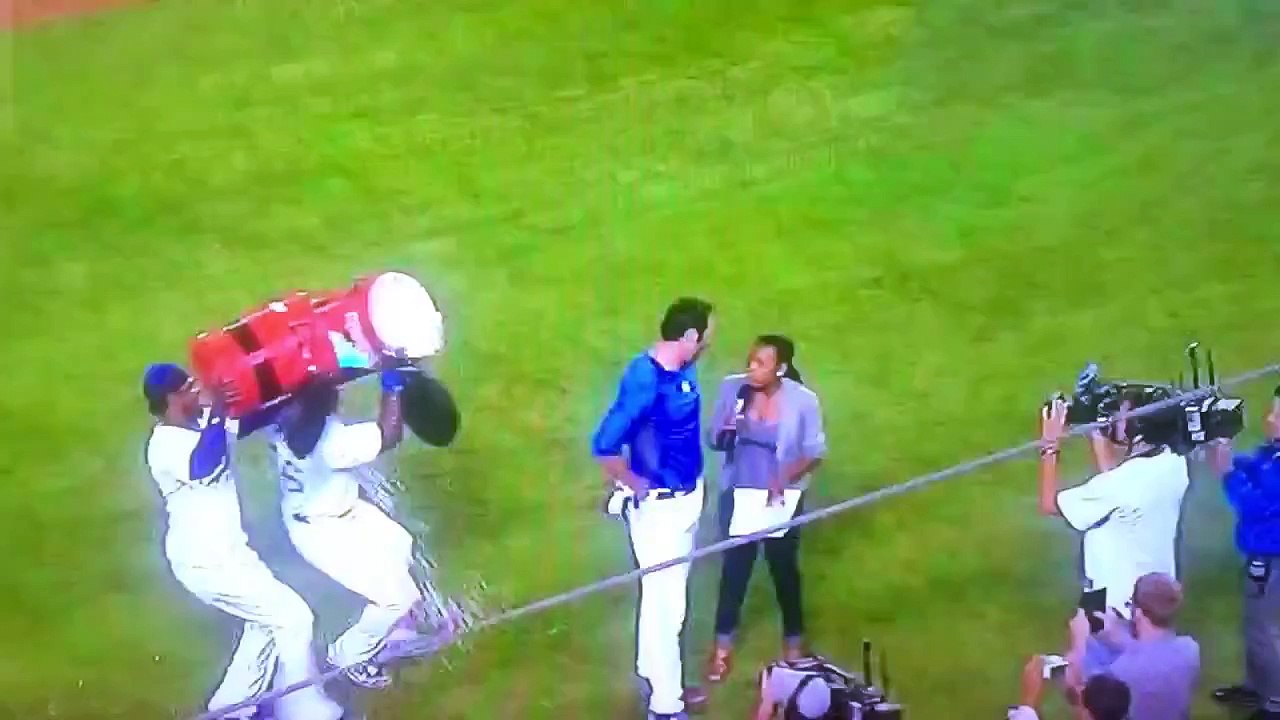 Dodgers reporter soaked after walkoff