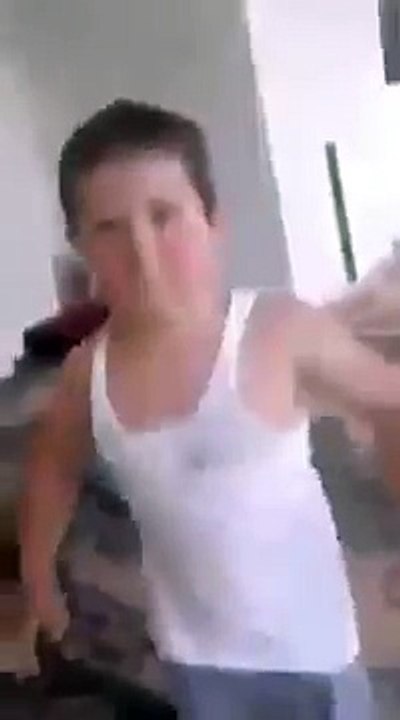 Lumi B - Hi lumi (funny)