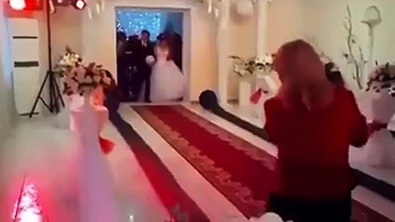 Amazing Wedding - Amazing Marrige