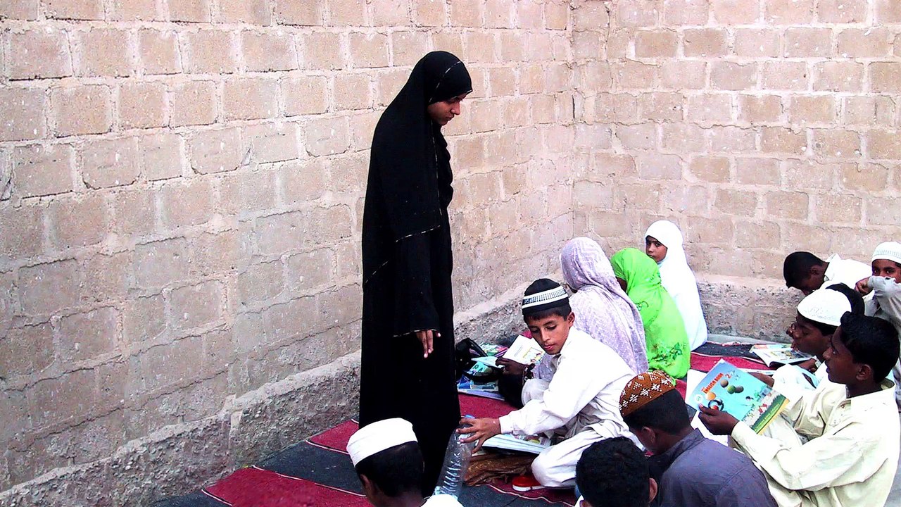 "SAVVY & SUCCESSFULL" Humaira Bachal