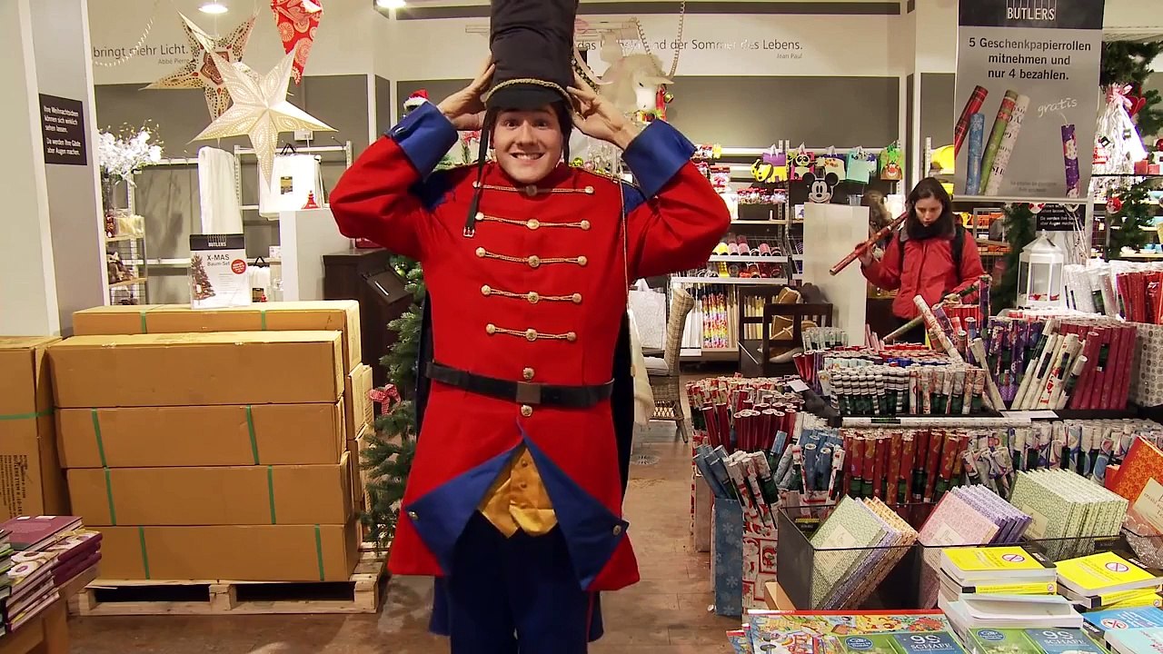 Xmas iPad Magic 16: Digital vs. Classical Decoration