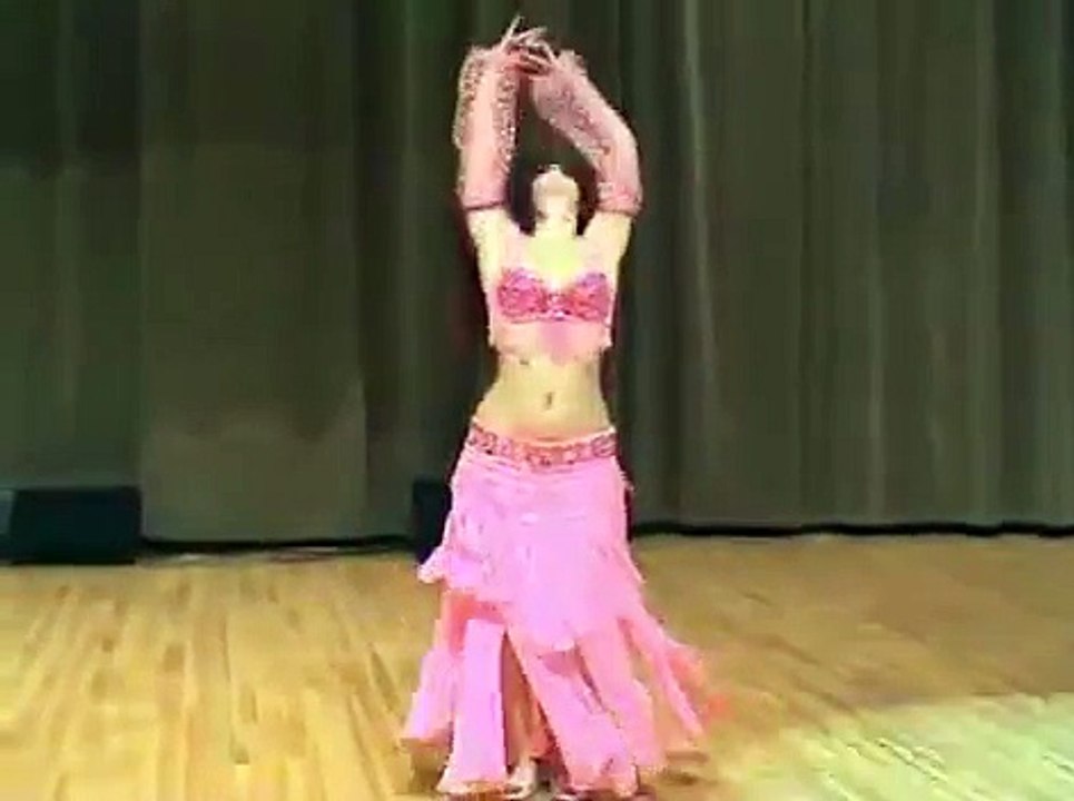 Crazy cocktail of belly dance: a rose classical or modern?