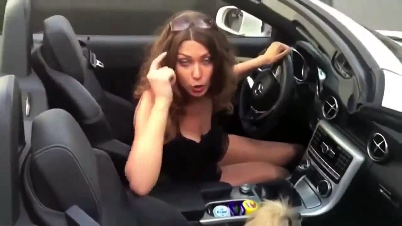 Кинула дерьмо в машину