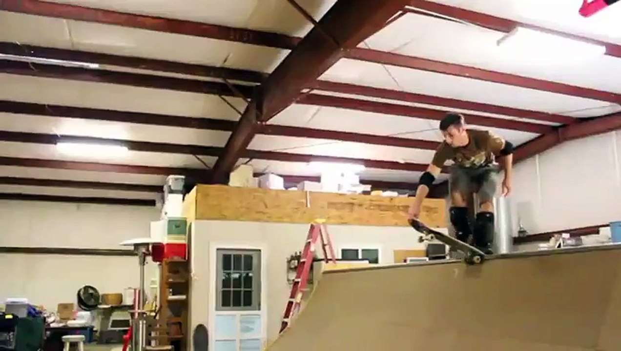 Skateboard Side Flip