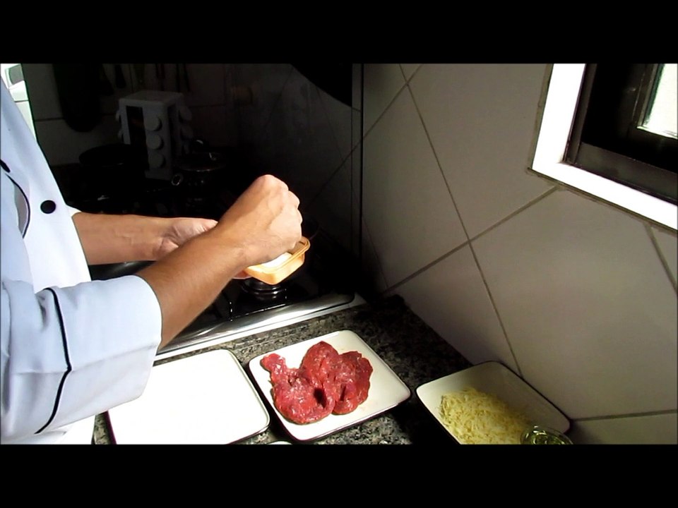 Filé a parmegiana - Cozinha prática - Receita fácil e simples