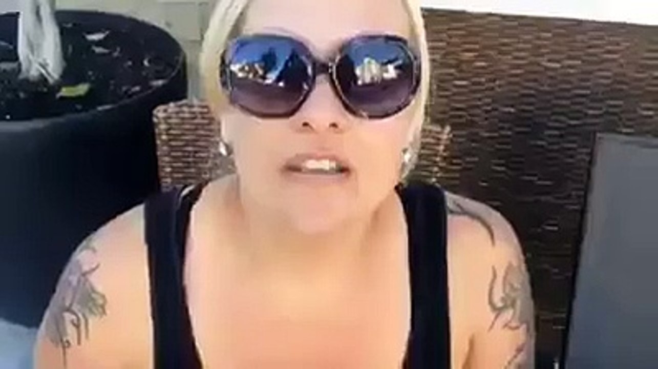 أجنبية تسب G.G.A ههه