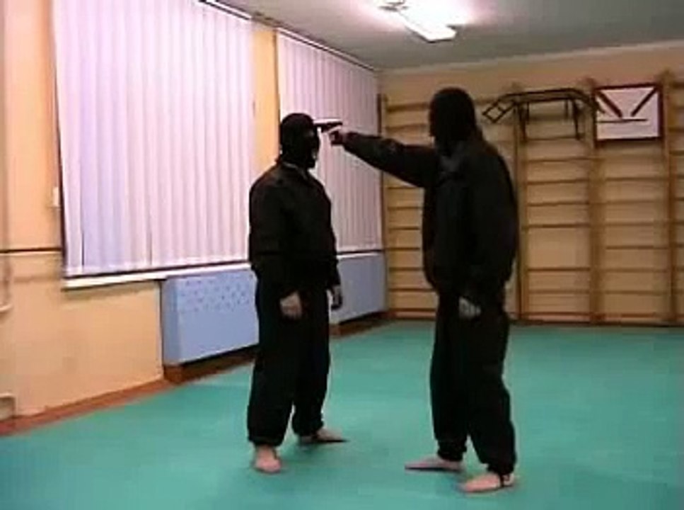 Показуха. Пистолет. спецназ