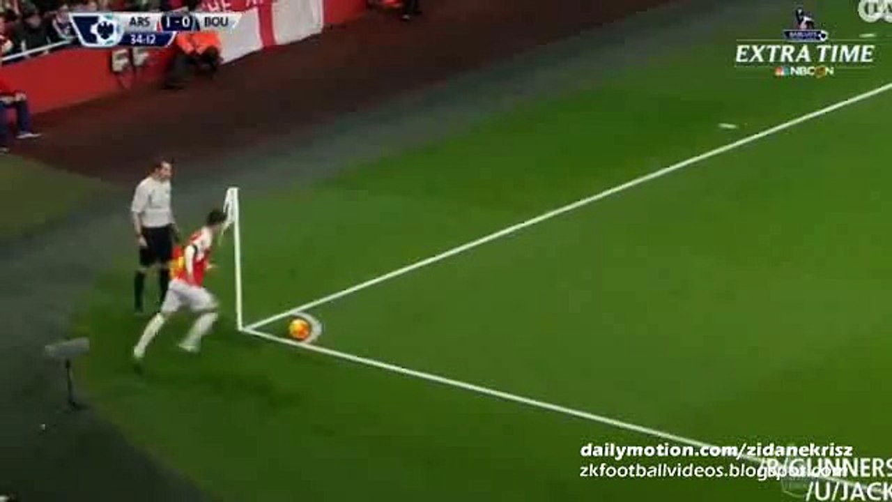 Per Mertesacker Funny Miss - Arsenal v. Bournemouth 28.12.2015 HD