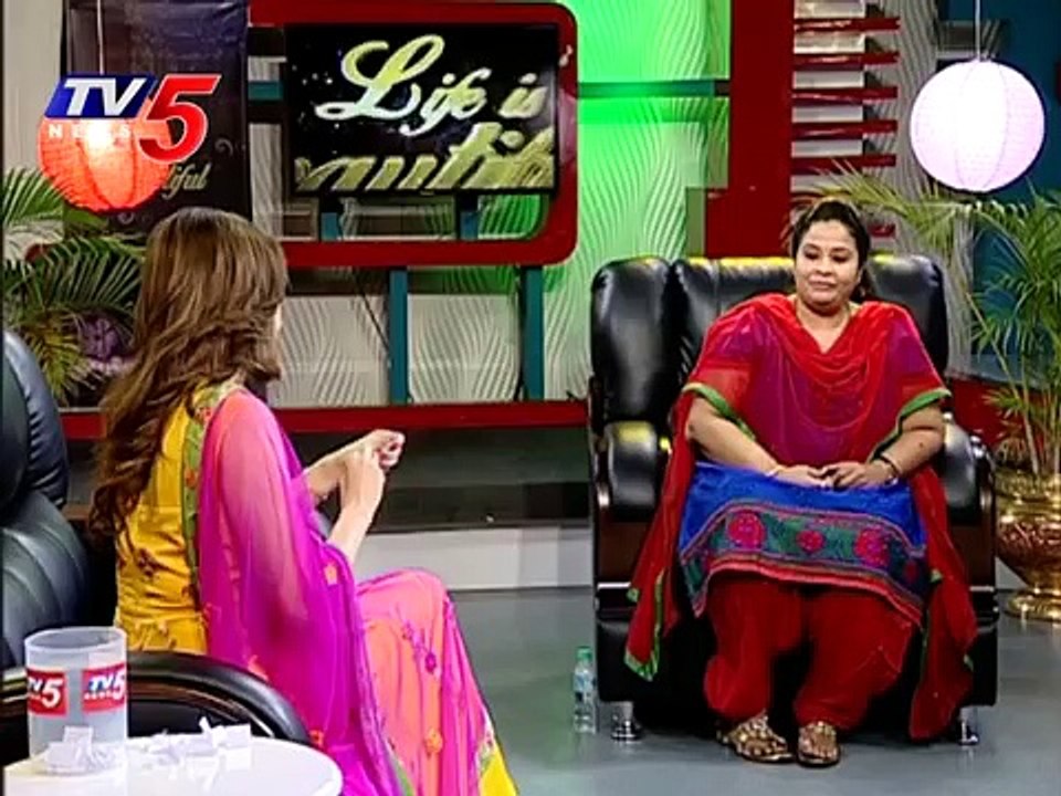 This Guy Shocks Tamannaah in Interview _ Watch Tamannaah Reaction w_Subtitles _ TV5 News