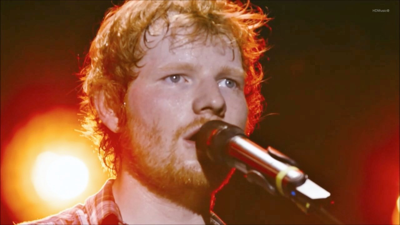 Ed Sheeran Live Performances in London 2015: I See Fire and Wembley Stadium Concert
