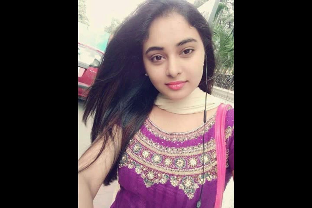 Exciting Tips for Making a Hot Phone Call to a Girl 🔥