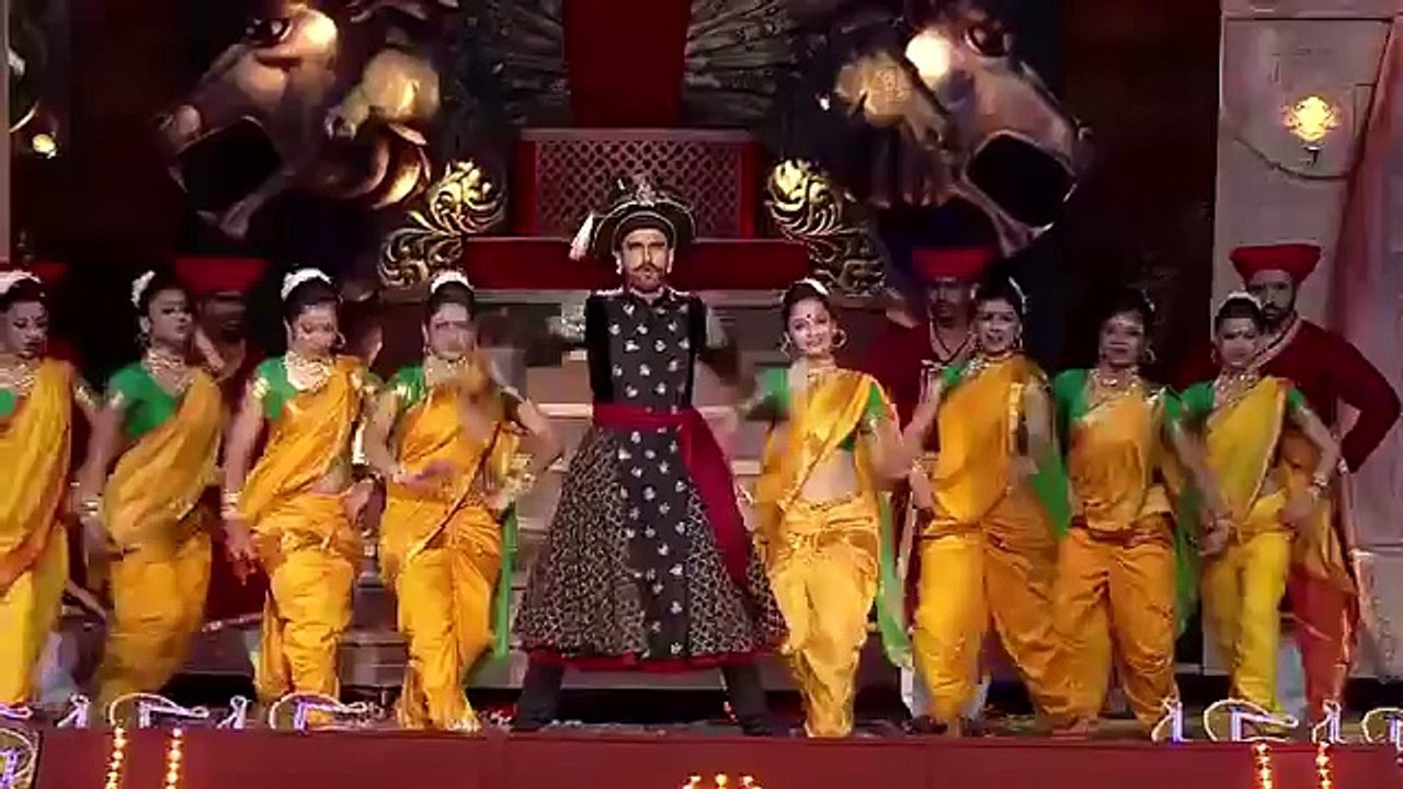 Ranveer singh performance 2016 !!!