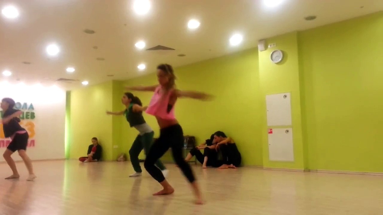 Алиса Доценко и Снежана Крюкова. Хореография Артема Волосова