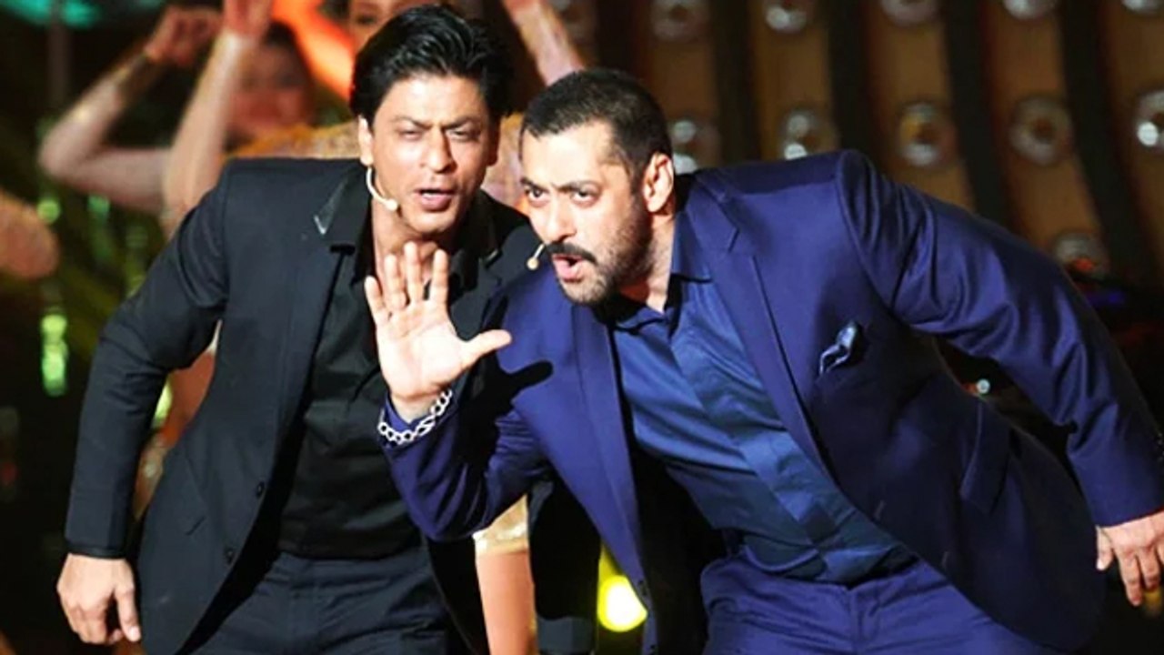 Salman Khan Reacts to Shah Rukh's 'Jabra Fan' Song
