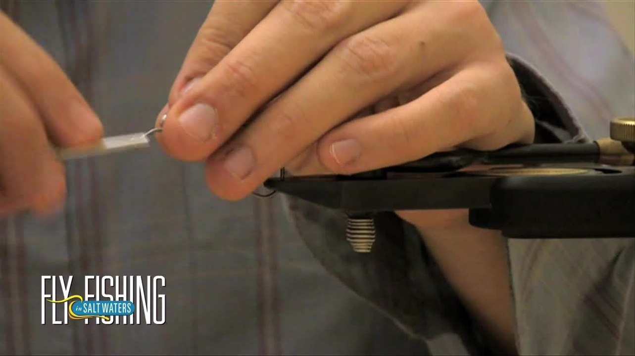 The Synthetic Clouser: The Ultimate Big Fish Tackle 🎣