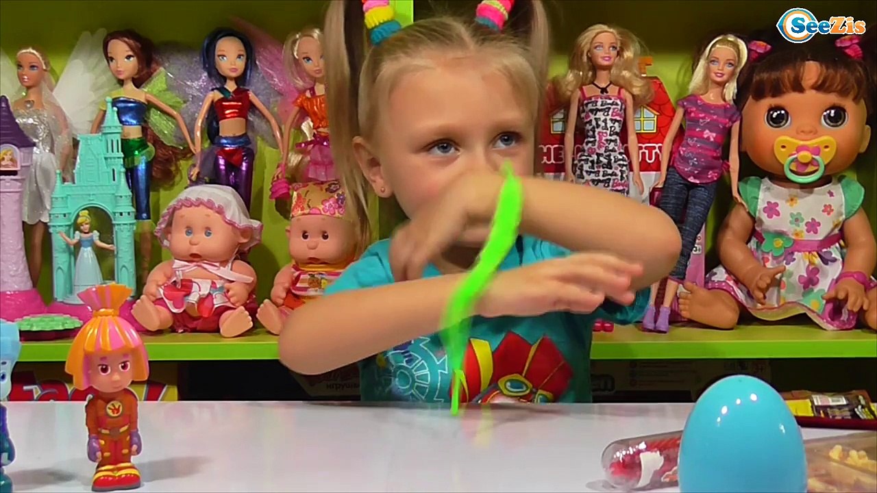 ✔ ФИКСИКИ. Симка, Нолик и Ярослава открывают игрушки сюрпризы. Видео для детей. Tiki Taki Cook ✔