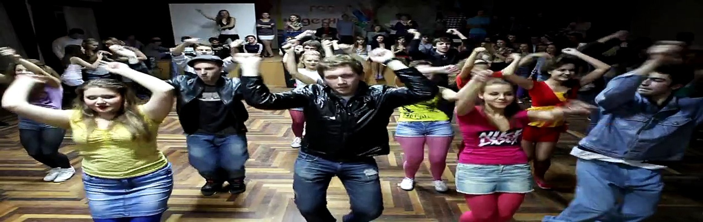 Iconic 90's Music Hits 🎶