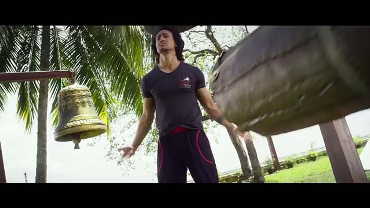 Baaghi Official Trailer | Tiger Shroff & Shraddha Kapoor