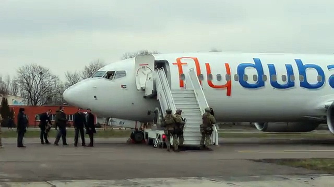 СБУ затримала мінера літака авіарейсу  Дубай-Київ