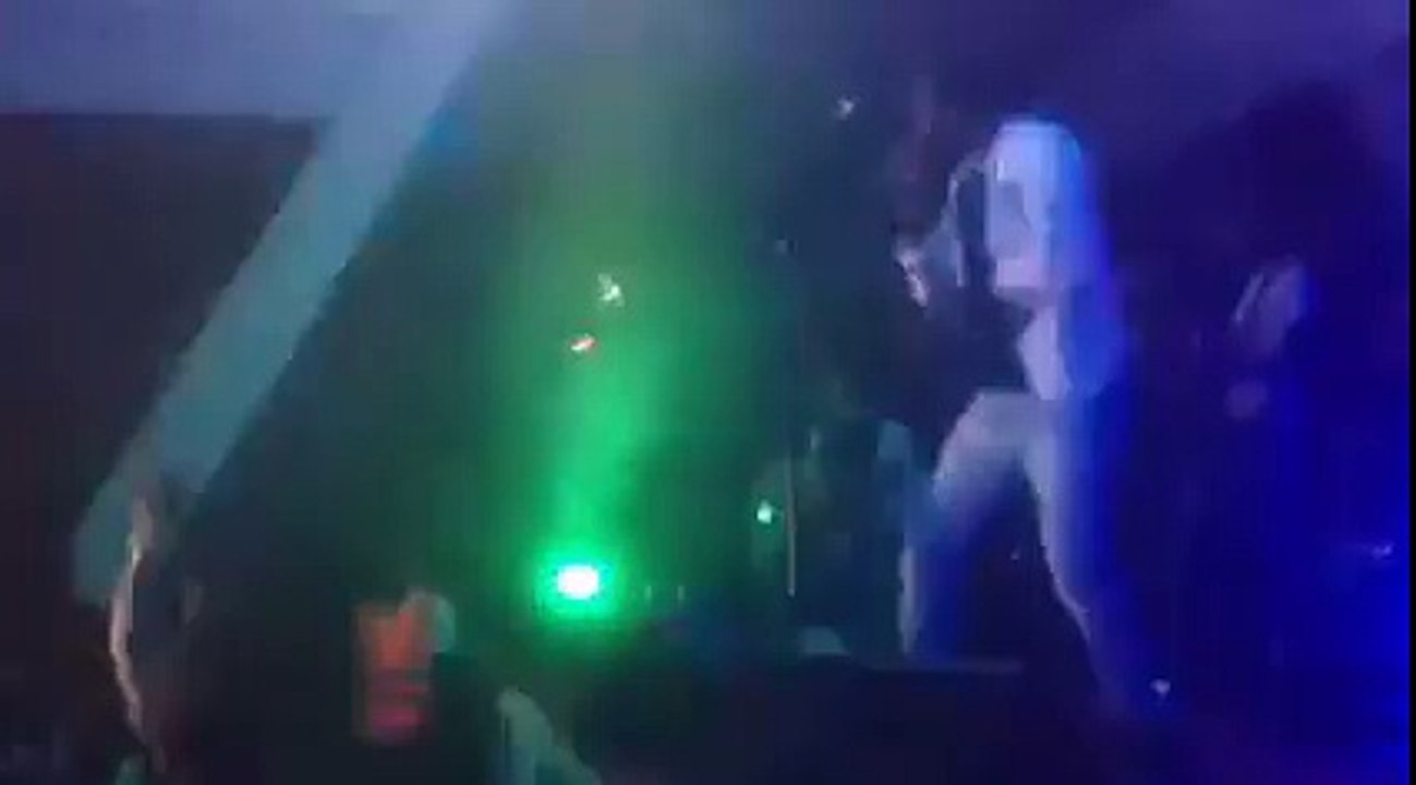 CARLOU D met le feu au CICES