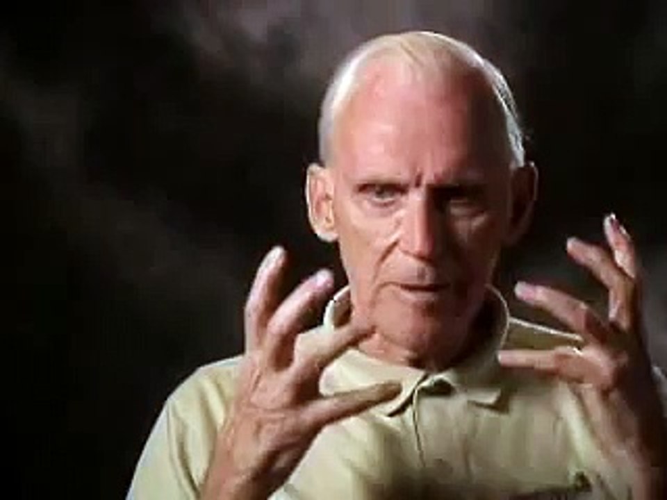 WWII Veteran Richard Peterson on Why You Should Not Shoot a Parachuting Soldier