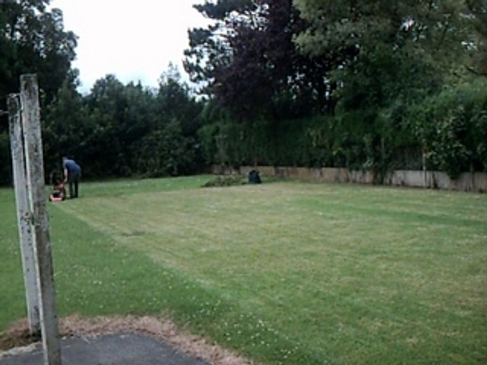 la derniere tonte avant la construction de la maison