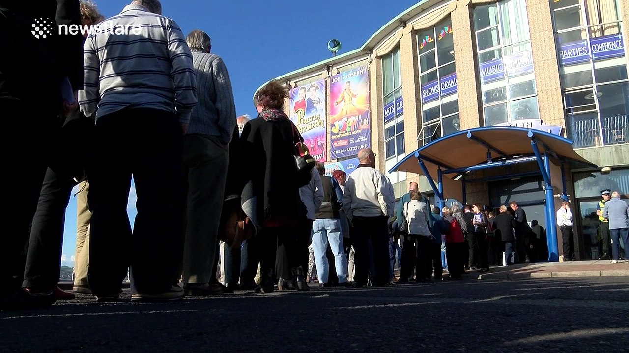 Nigel Farage speaks at "UK leaving EU" conference