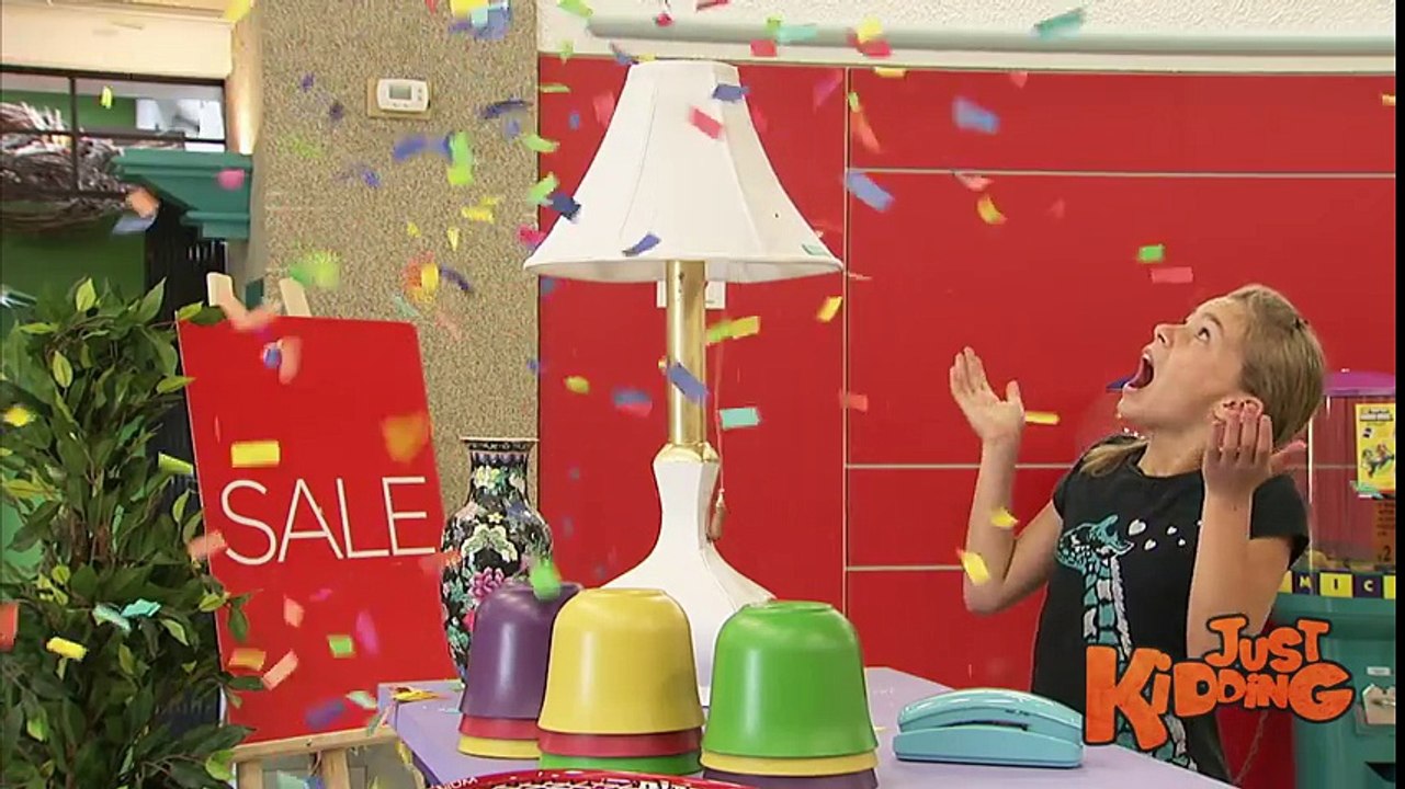 Lamp shoots confetti