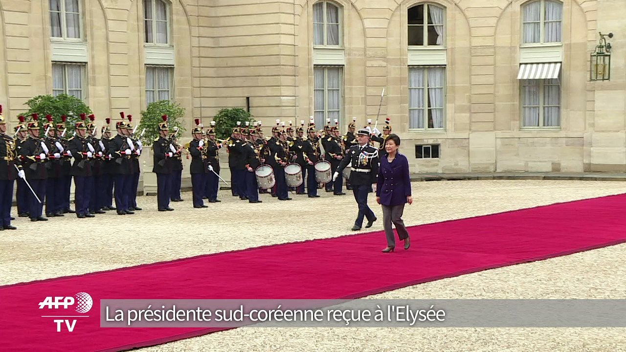 La présidente sud-coréenne reçue à l'Elysée