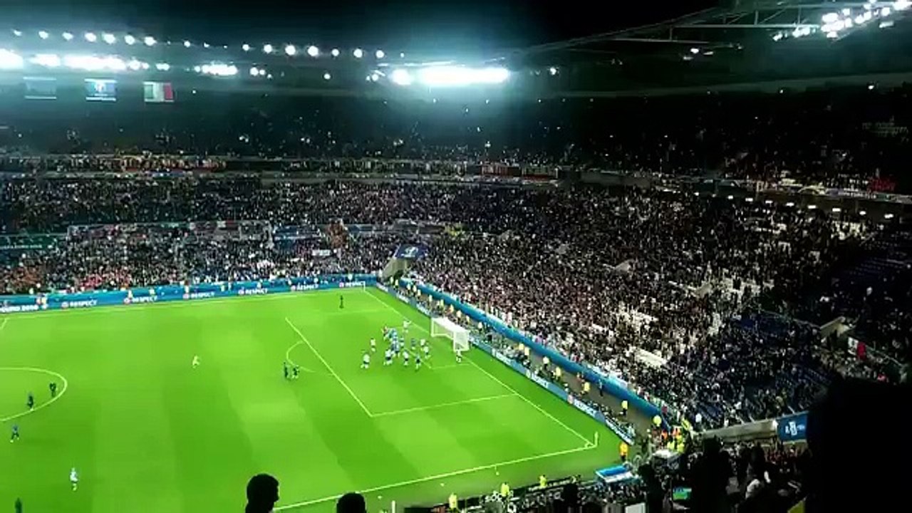 buffon falling post match