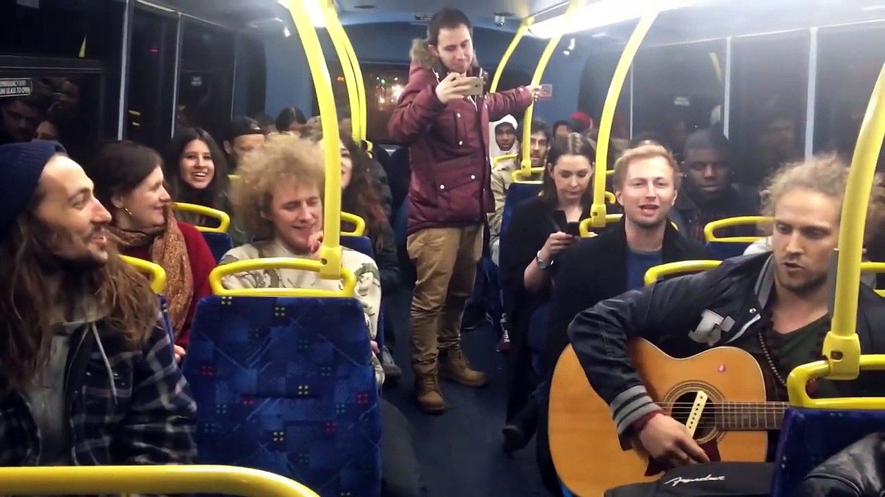 Chill for a minute - late night bus ride singalongs with Antarma